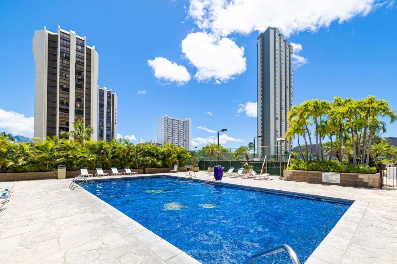 Beautiful Mountain View In Waikiki Sunset With Parking * Honolulu